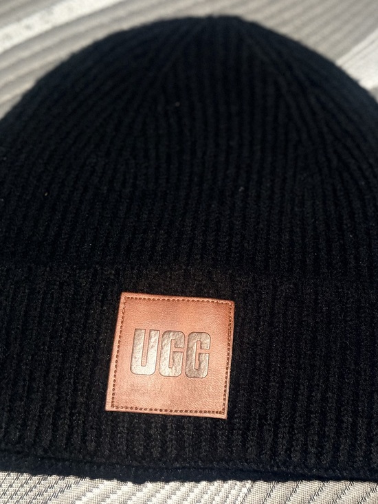 UGG Other - UGG Chunky Rib Beanie Black